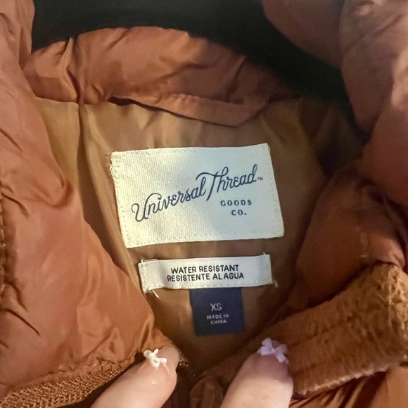 Universal Thread Women's Tan Puffer Jacket - Picture 5 of 6